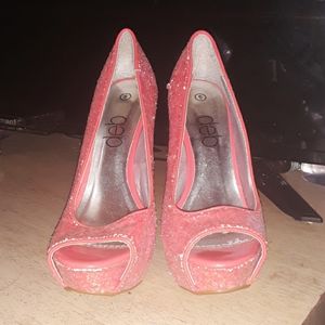 •NWOT•Deb platform stiletto heels